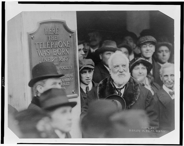 Alexander Graham Bell at the unveiling of a plaque commemorating the 1876 invention of the telephone, Boston, Mass., 1916