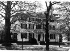 Timothy Dexter House, Newburyport, MA. Photo by Mary Jane Stirgwolt, 1980, courtesy Secretary of the Commonwealth William Francis Galvin, Chairman, Massachusetts Historical Commission.